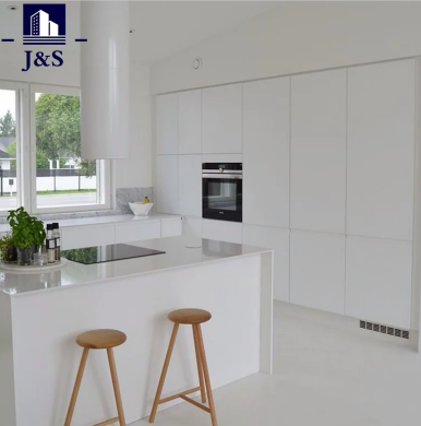How Does a Modern White Cabinet Kitchen Transform Everyday Living?